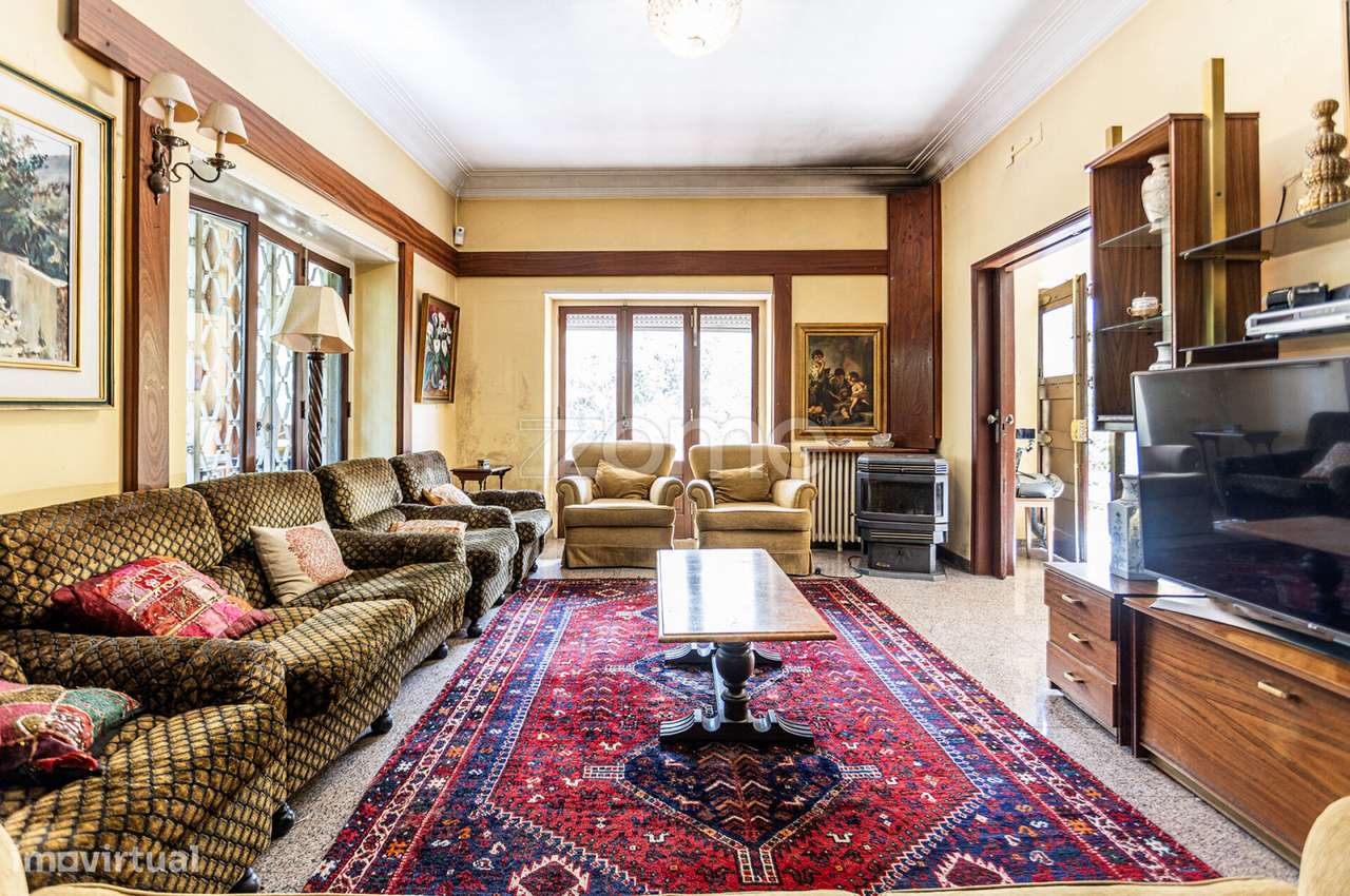 Moradia T5 a 3 minutos a pé da Praia de Carcavelos-5