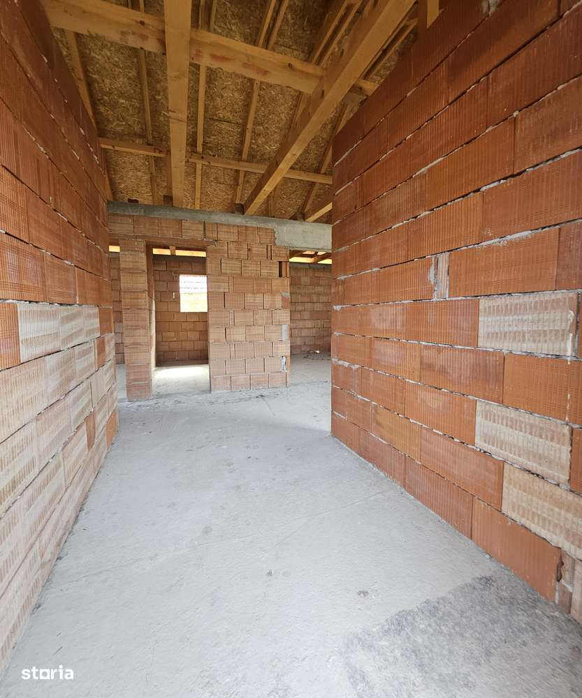 Casă la roșu în Biharia – 78.000 € - Imagine principală: 5/18