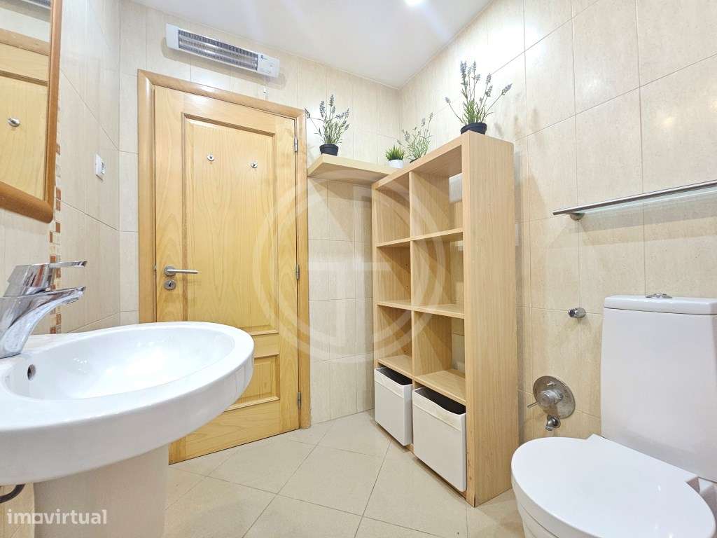 Moradia T3 com piscina e jardim comuns na Marina de Vilamoura-16