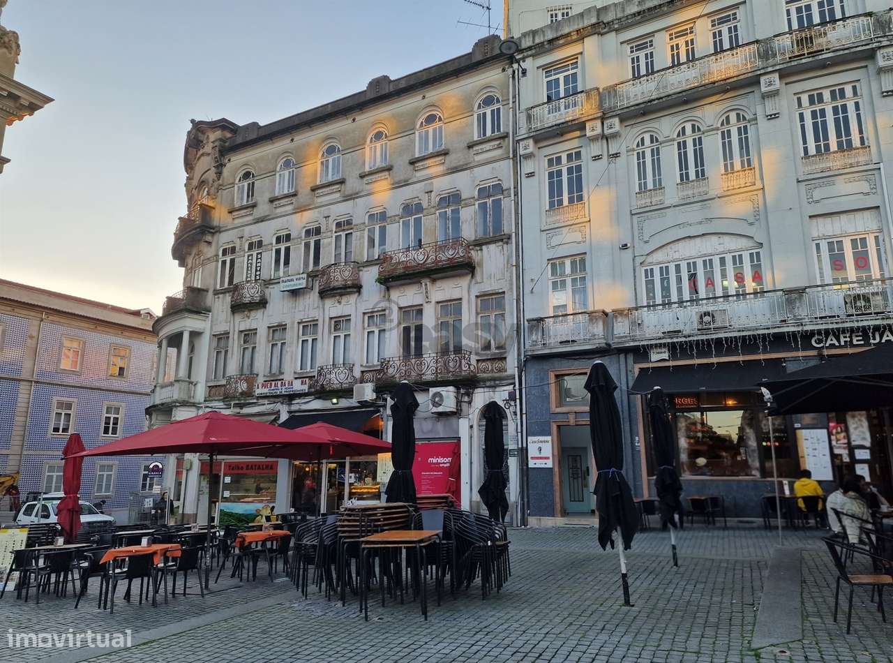 APARTAMENTO T1 COM LOGRADOURO DE 78M2-33