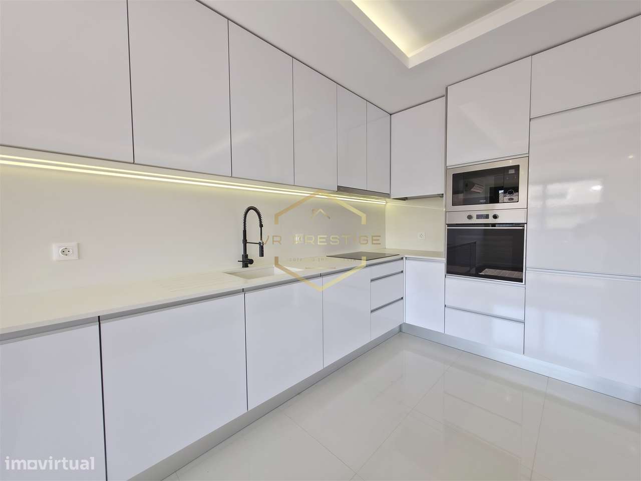 Apartamento T3 Venda em Ramalde,Porto-3