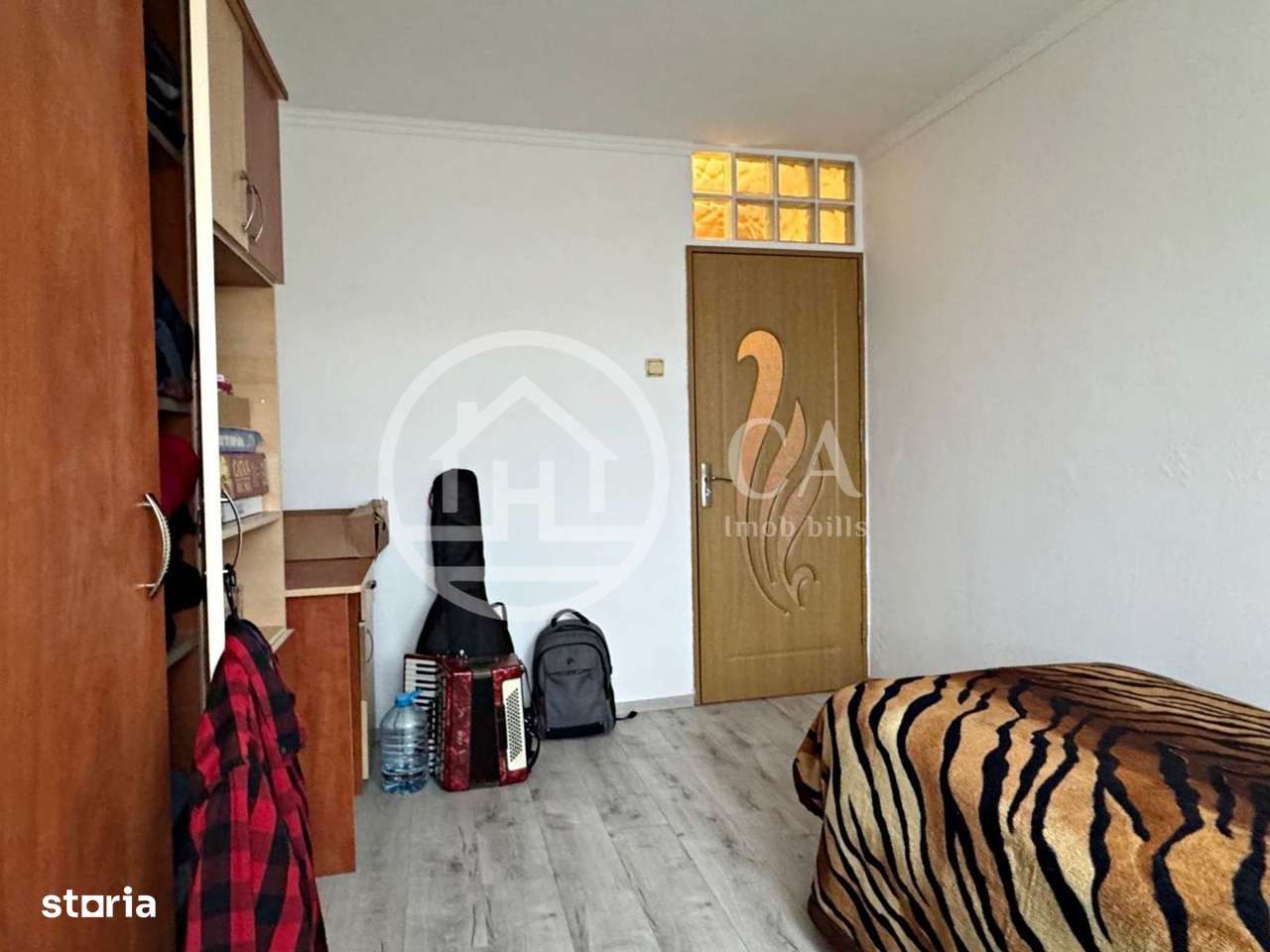 Apartament cu 3 camere de vanzare Str. Banatului Zona  Velenta, Oradea - Imagine principală: 4/14