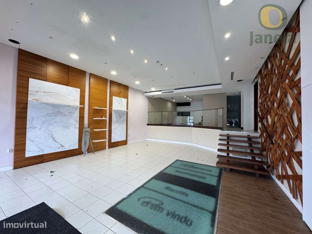 Loja na baixa de Faro - Grande imagem: 2/16