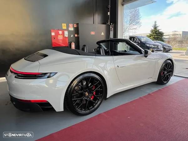 Porsche 992 Carrera 4 GTS PDK - 10