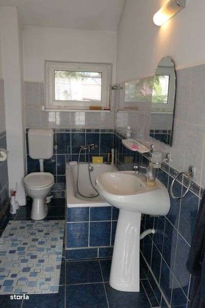 Vind casa zona centrala Calimanesti - Imagine principală: 4/4