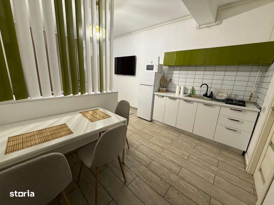 Garsoniera | prima linie | Mamaia Sat | Building Stefan - Imagine principală: 4/8