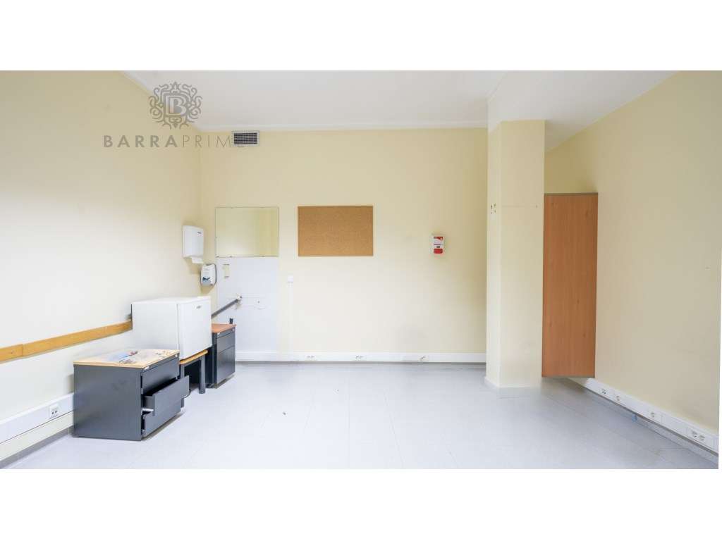 Loja para Comércio no centro de Faro - Grande imagem: 2/14