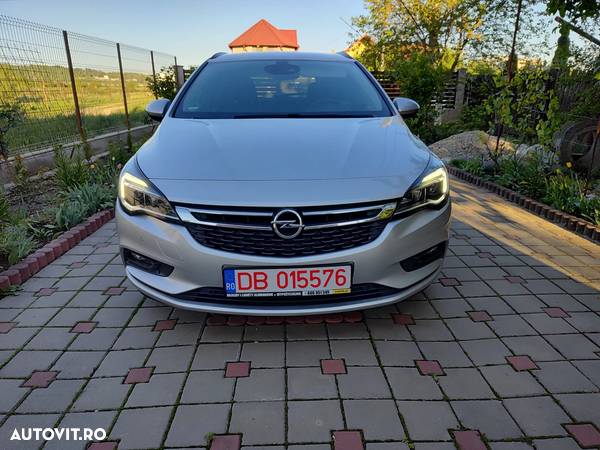 Opel Astra 1.6 D (CDTI) Sports Tourer Business - 2