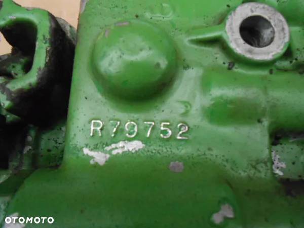 Zawór sterujący PowerShift John Deere 4755 - 3