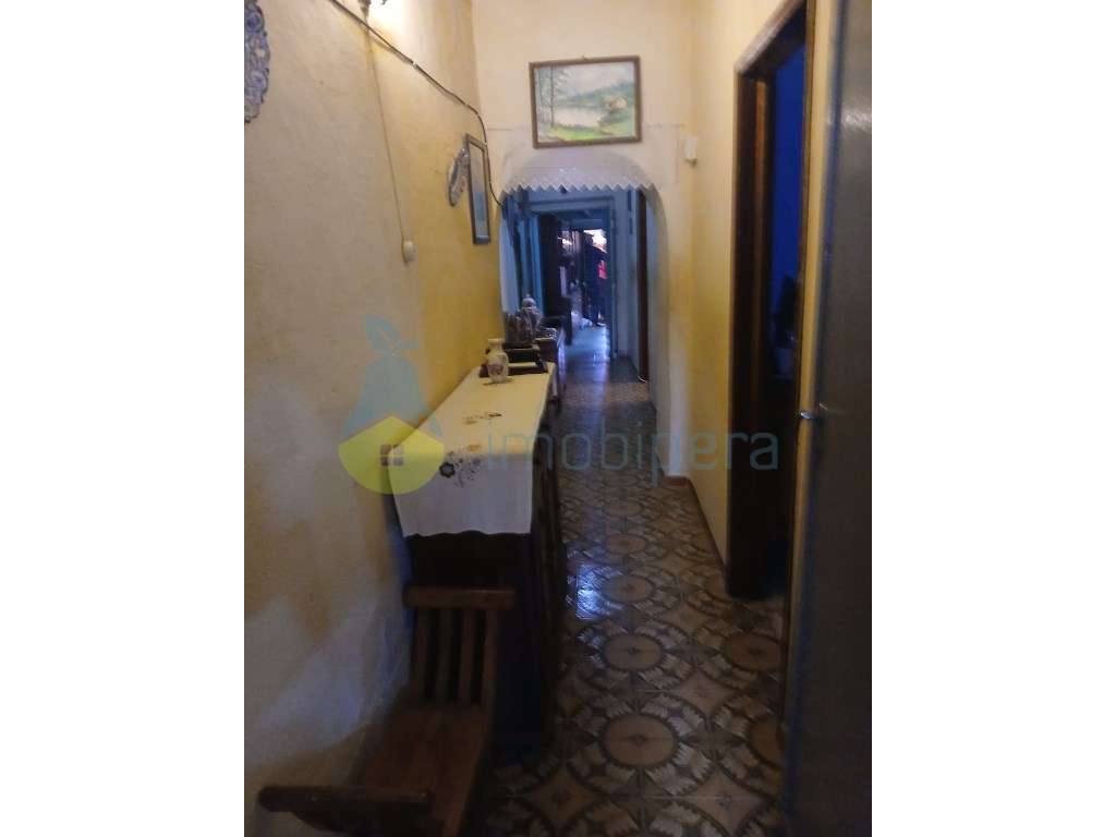 Moradia Terrea T2 C/ Quintal - Centro da Vila de Santa Vitória- Beja - Grande imagem: 4/24