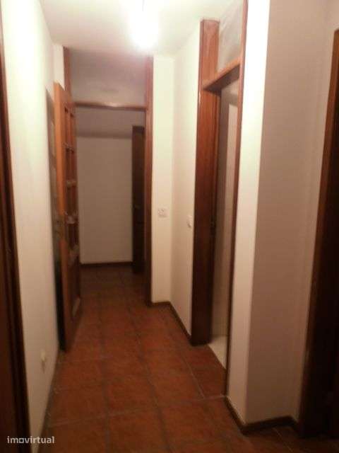 T2 - Gondomar - (rotunda 7 caminhos) - Grande imagem: 4/5