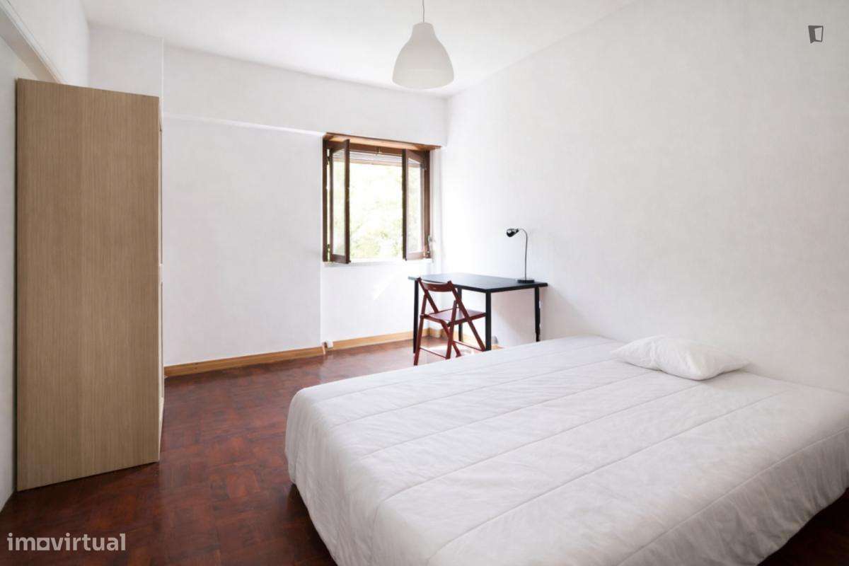 Quarto - localizado em Alcântara Lisbon - Grande imagem: 5/6