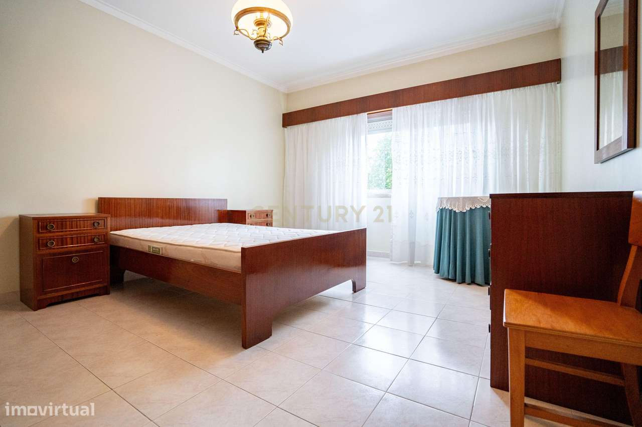 Apartamento T2 | 90 m² | Massamá-8