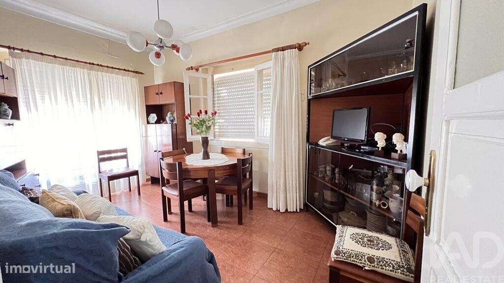 Apartamento T2 em Almada, Cova da Piedade, Pragal e Cacilhas de 66,00 - Grande imagem: 3/15