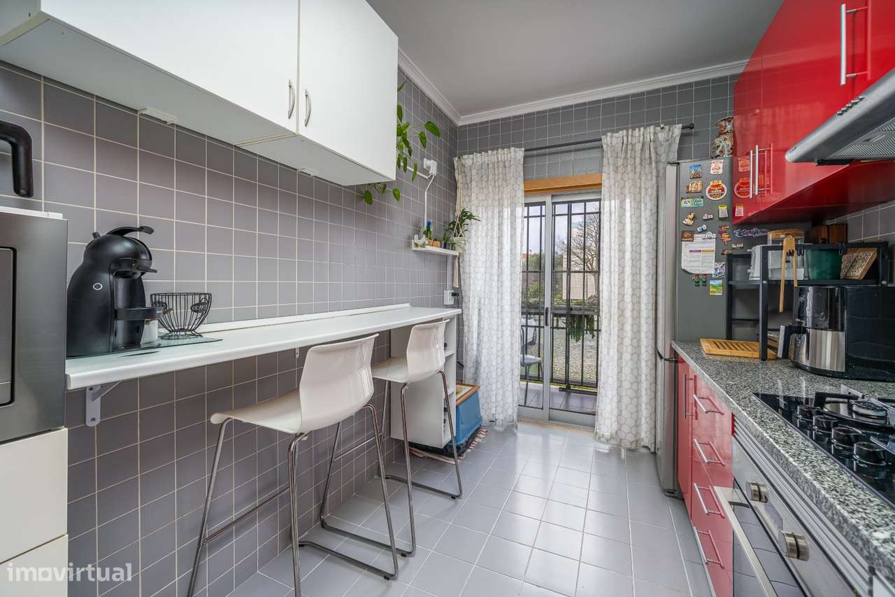 Apartamento T3 com garagem-11