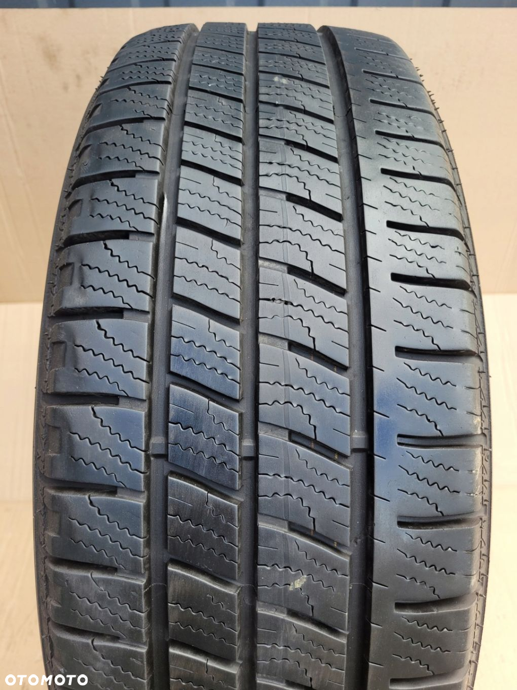 215/65 R16C GOODYEAR CARGO VECTOR 2 - 2