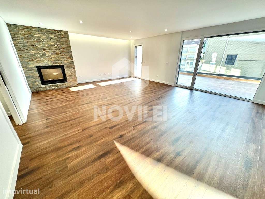 Moradia T3 em condomínio Fechado no centro de Leiria.-9