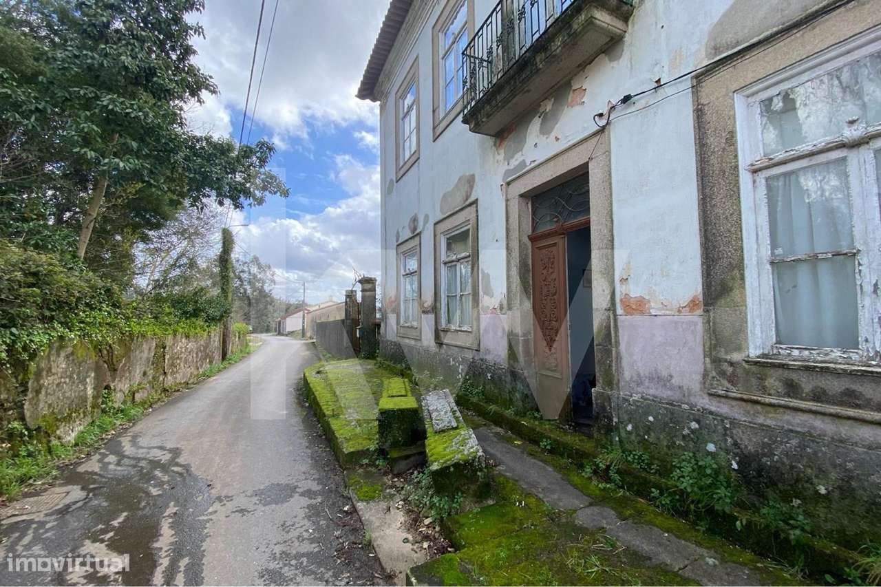Casa centenária de início do século XIX em Macinhata do Vouga - Grande imagem: 4/60
