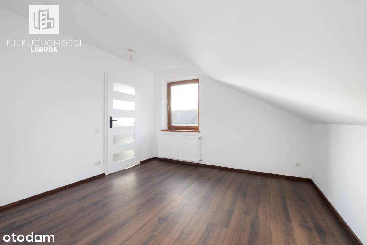 Komfortowy dom jednorodzinny z garażem – Egiertowo-11