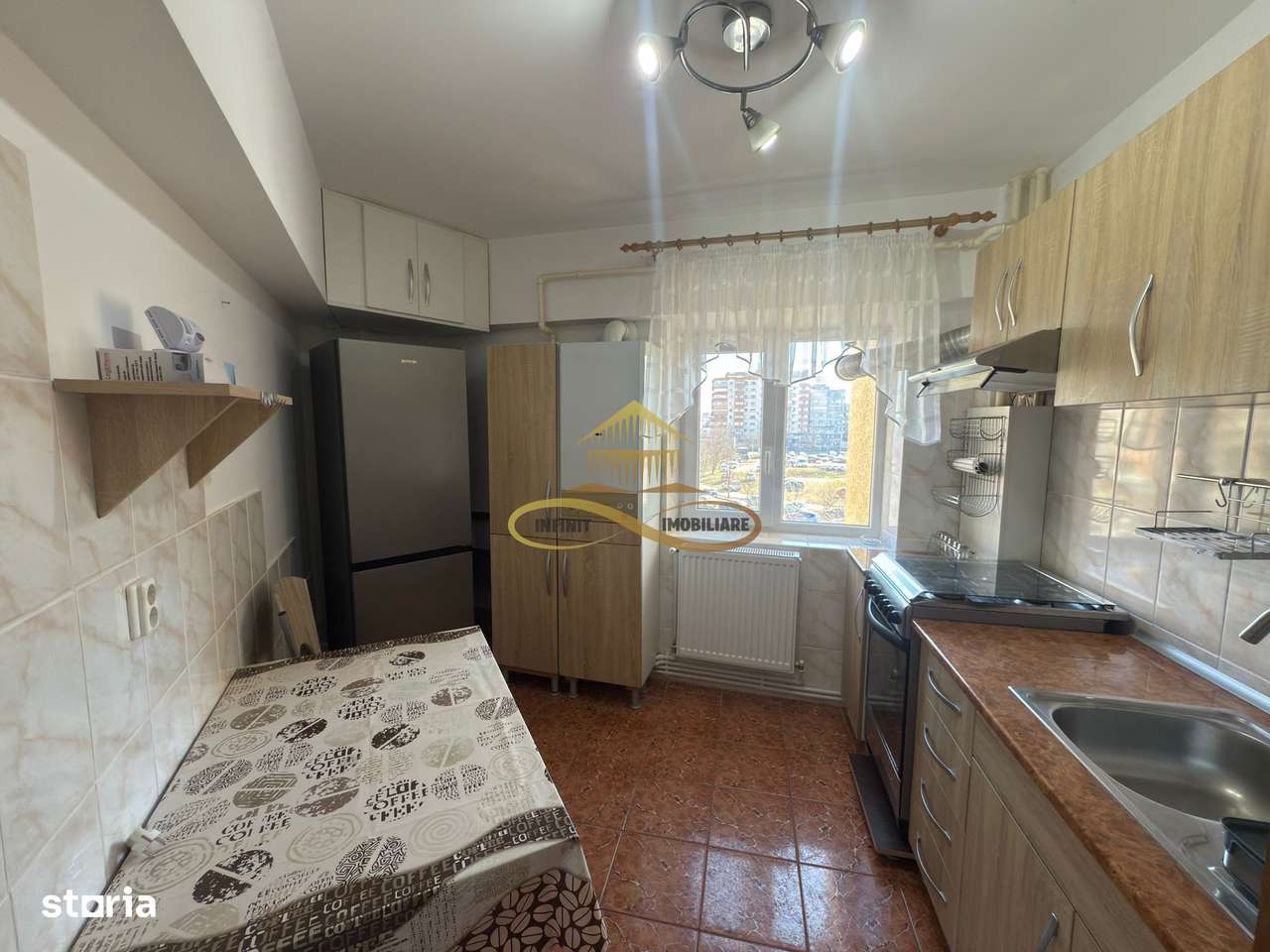 Garsoniera de vanzare langa parcul catedralei Bacau-3