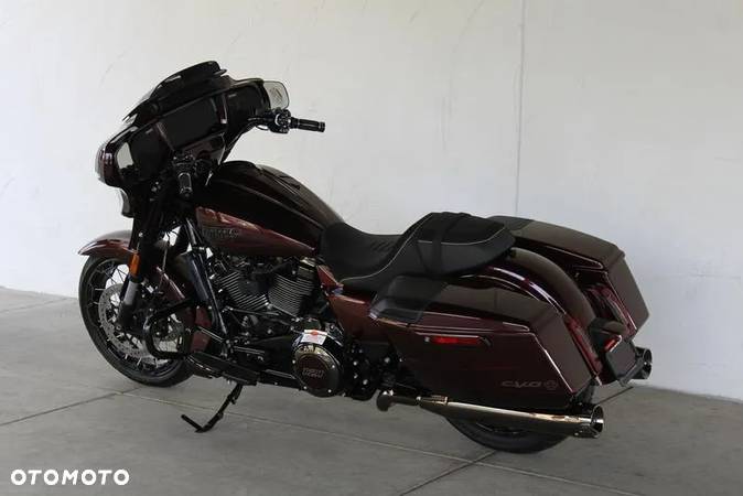 Harley-Davidson Touring Street Glide - 9