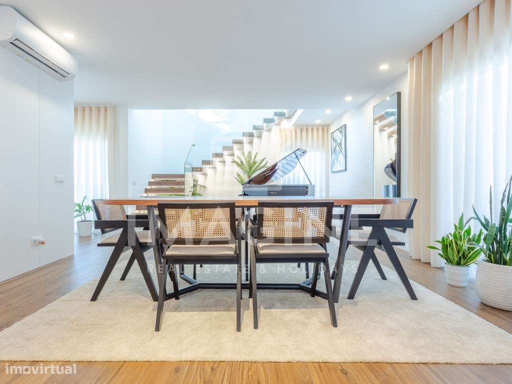 Moradia V2, de Arquitetura Moderna com Piscina e jardim - Urbanizaç...-6