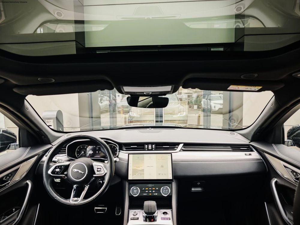 Jaguar F-Pace 2.0 Benzyna 250 KM — zdjęcie 3
