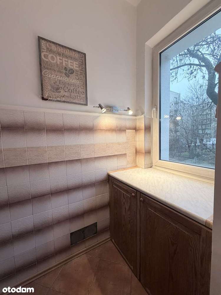 Kawalerka# Idealny rozstaw # OSOBNA KUCHNIA # WINDA # Hoża-8