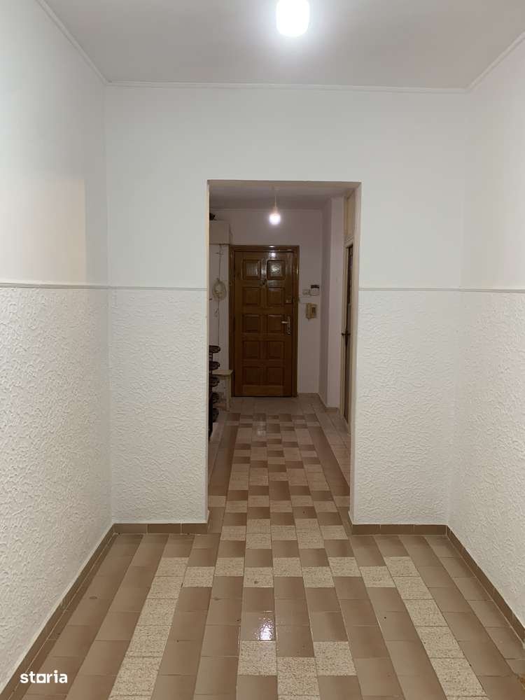 4 camere nemobilate - etaj 1 - stradal Calea Vitan - Imagine principală: 5/10