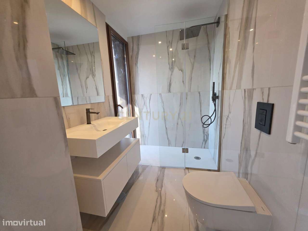 Apartamento T4 - 4 Suites e Piscina Privativa | Empreendimento Douro N-24