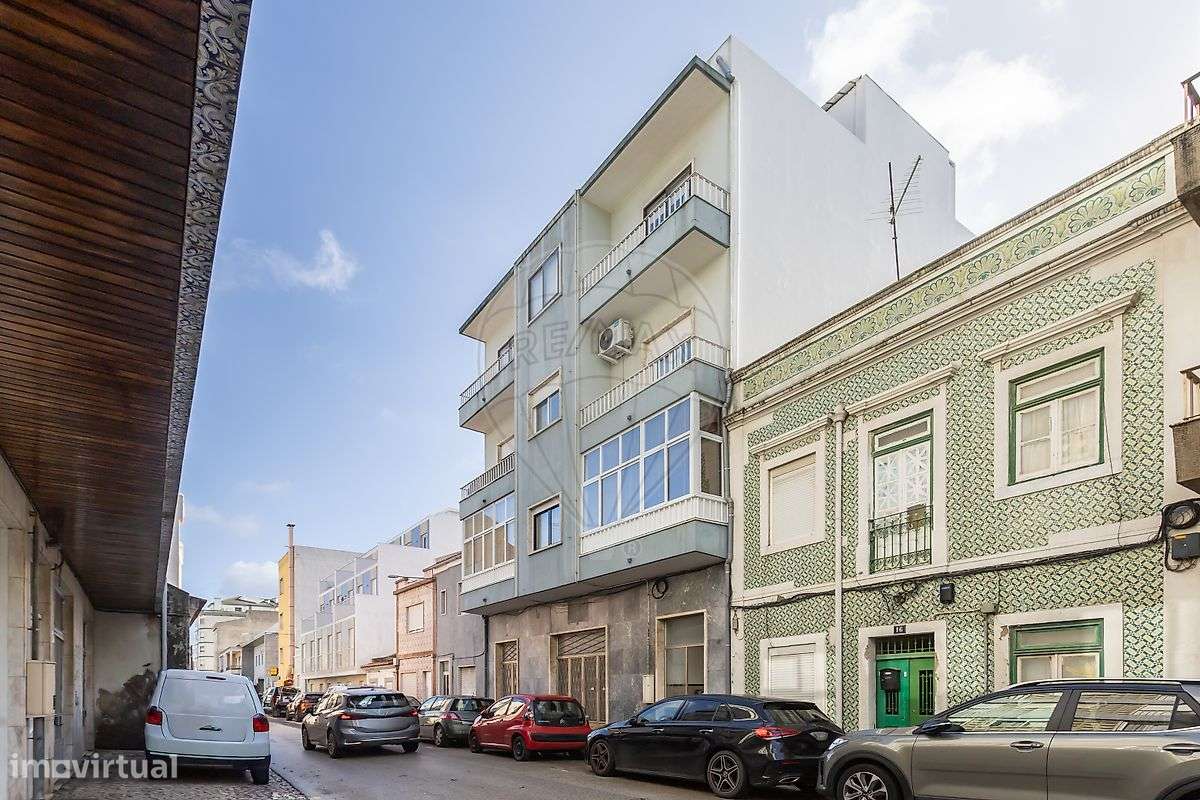 Apartamento T4 para venda - Grande imagem: 2/29