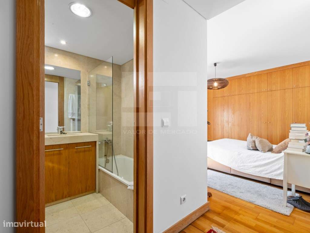 Apartamento T4, situado no prestigiado Parque das Nações, em Lisboa-13