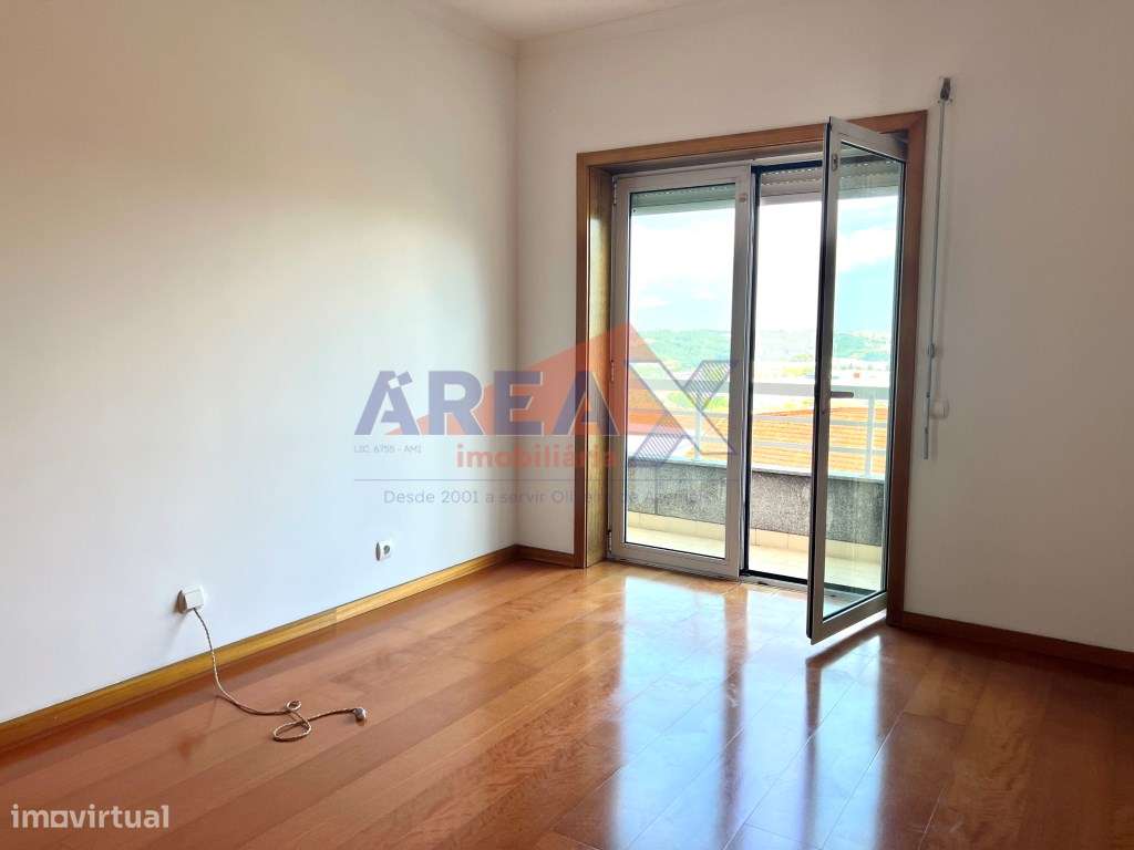 T3 Duplex com Piso Superior e Entrada Independente | Garagem | Oliv...-14