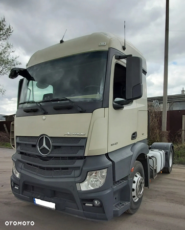 Mercedes-Benz Actros - 3