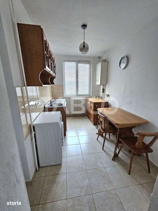 Apartament 2 camere complet mobilate si utilate boxa la subsol Fagaras - Imagine principală: 4/5