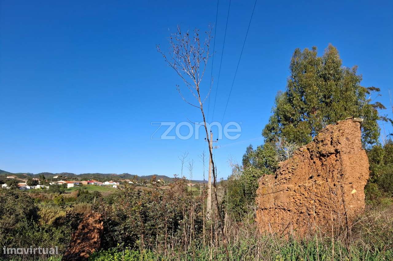 Ruína para recuperar em Ribeira de Arade, Messines + terreno - Grande imagem: 4/23