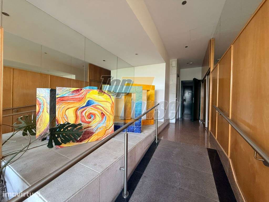 Apartamento T3 com arrecadação - Parque da Paz-27