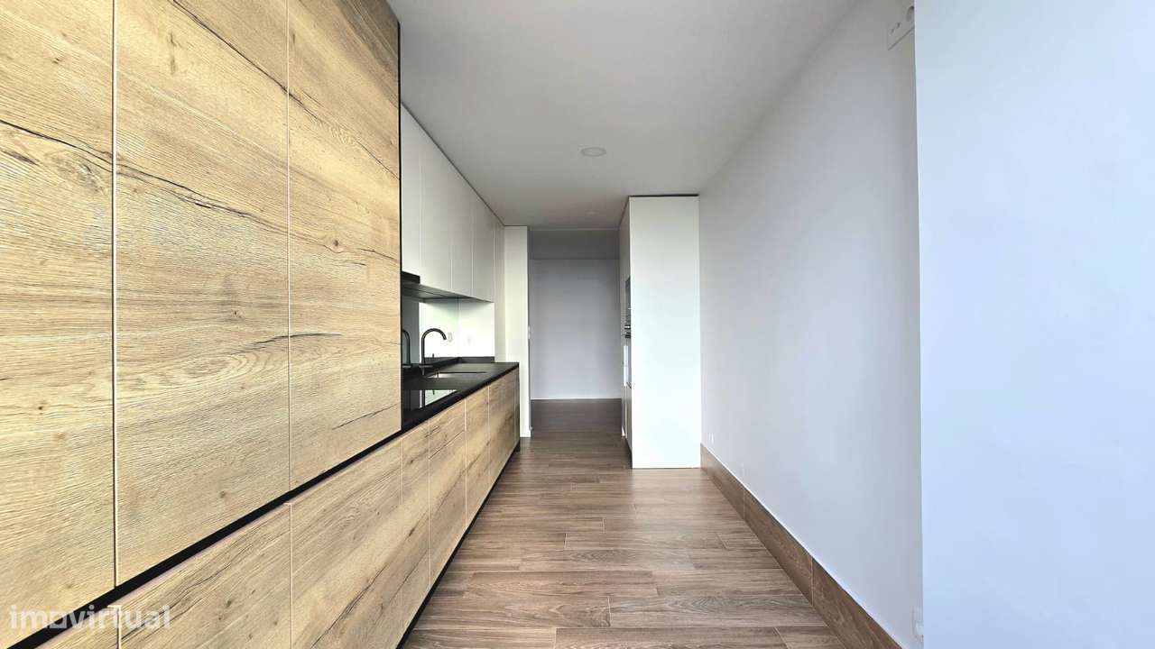 Último T3 de Último Piso, Garagem p/ 2 carros e Varanda | São João Ver - Grande imagem: 3/22