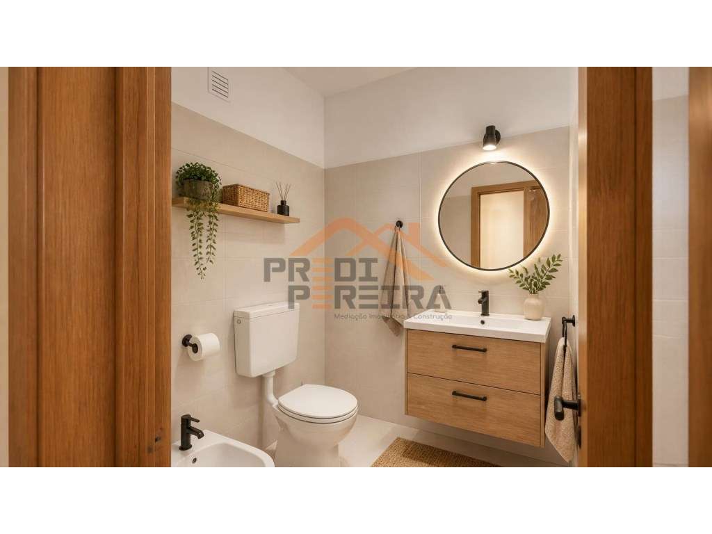 Situado na zona da Torre, em Cascais,, apartamento T2.-4