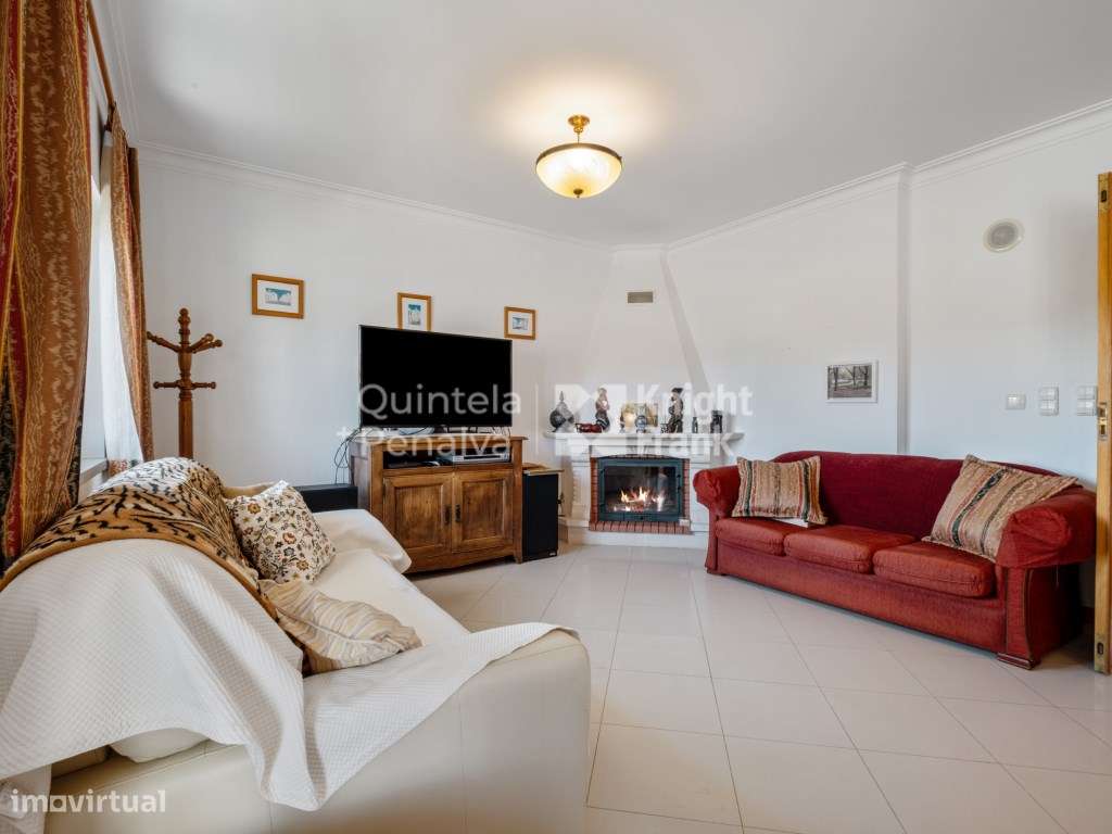 Moradia T3 com pátio e vista para a Serra em Sintra - Grande imagem: 4/24