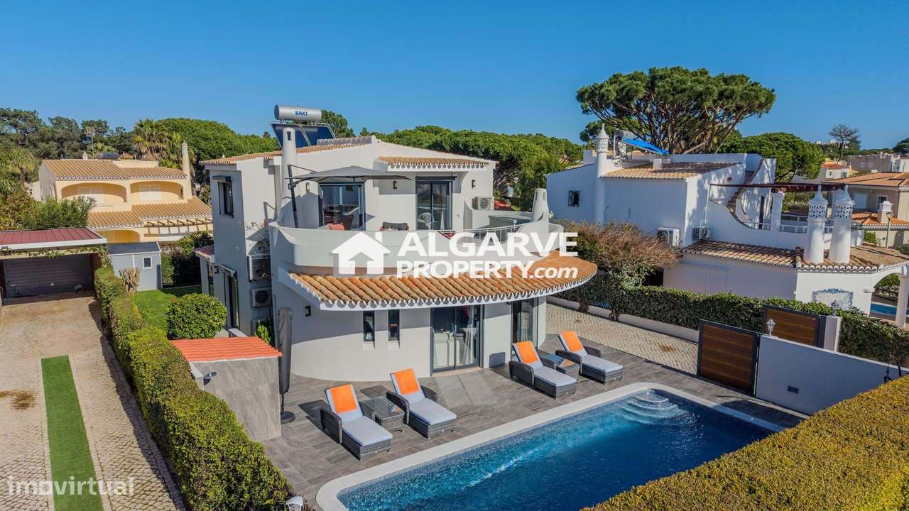 Encantadora moradia V3 completamente remodelada junto ao campo de golf - Grande imagem: 5/41