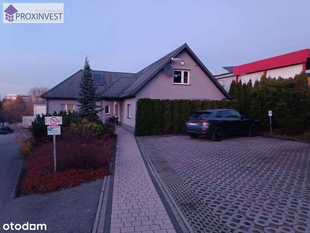 Hala z budynkiem biurowym pod Wieliczką-7