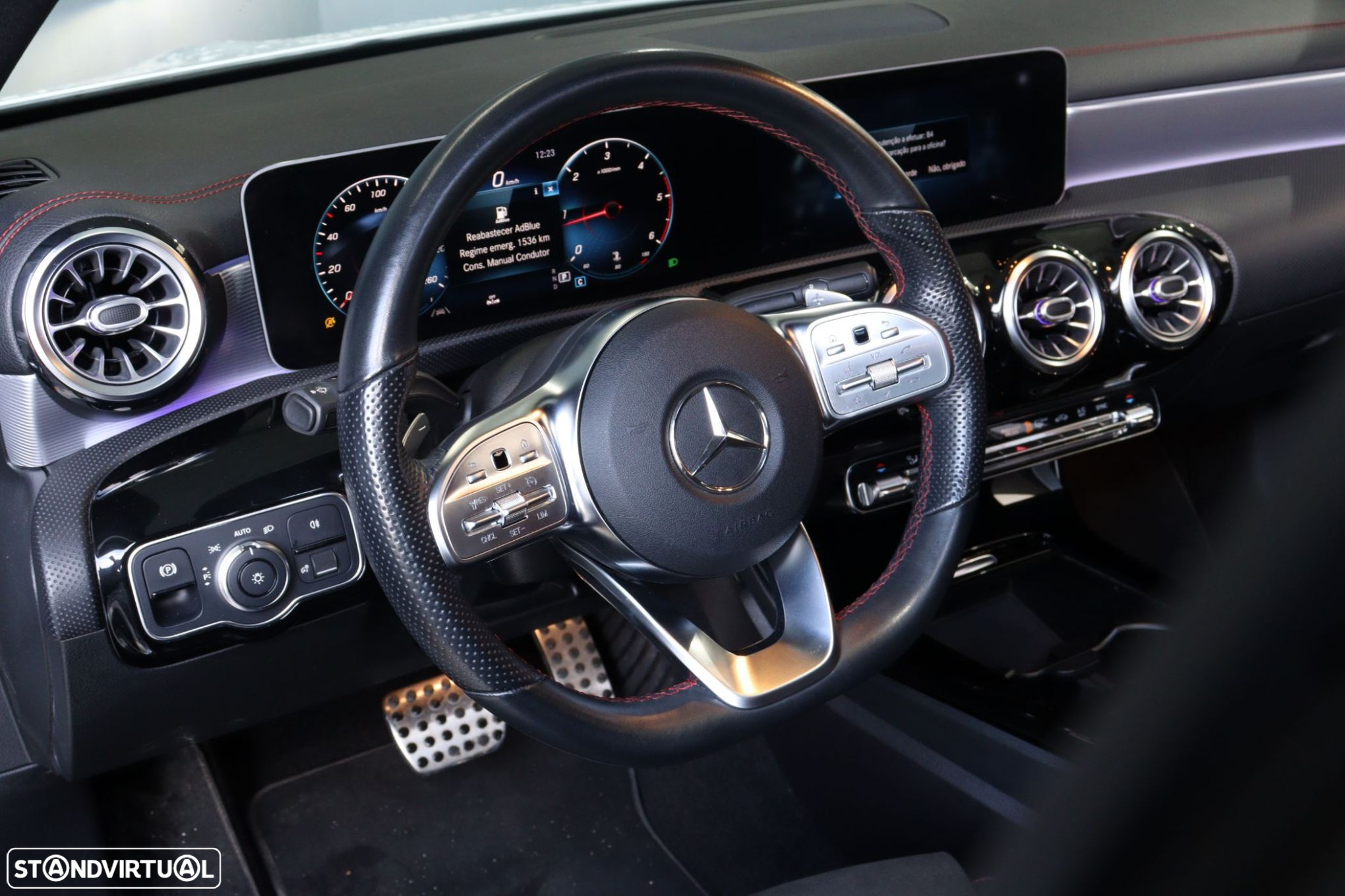 Mercedes-Benz CLA 200 d Shooting Brake AMG Line Aut. - 48