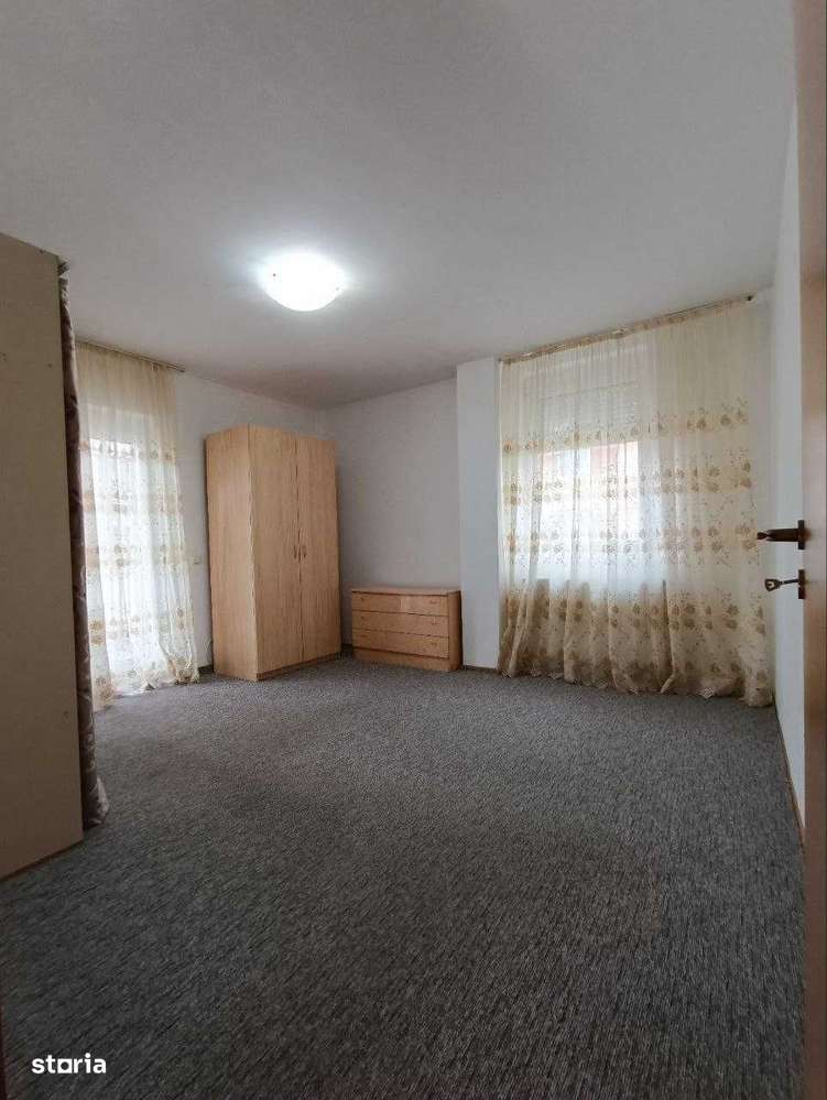 Apartment de vanzare Zona Tolstoi 3 Camere-3