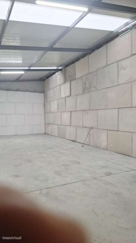 Armazém para arrendar na zona do Algueirão em Sintra - Grande imagem: 3/3