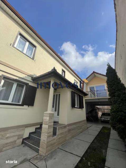 Casa de Vanzare in Zona Baritiu, Satu Mare - 4 Dormitoare, Living, 180 - Imagine principală: 1/8