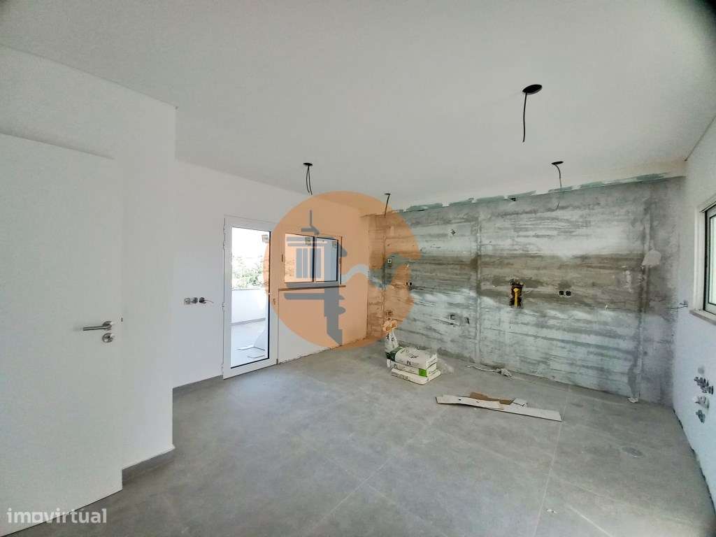 Excelente apartamento T3 com área total de 235m2, garagem para 2 ca... - Grande imagem: 5/26