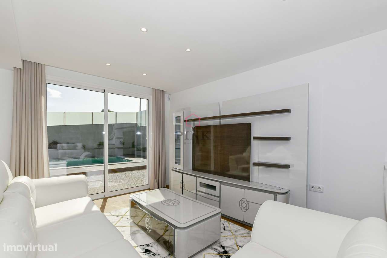 Moradia - T4 - Machico-12