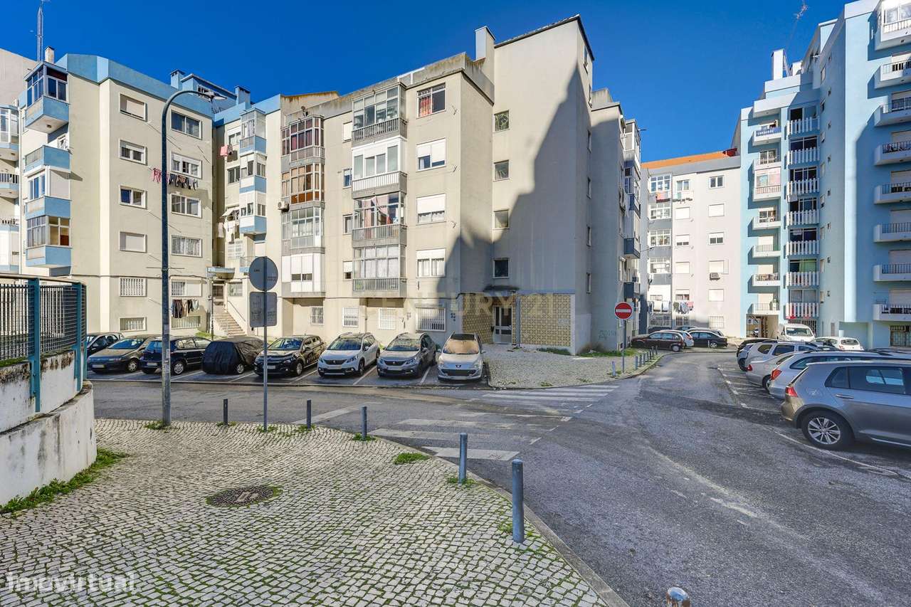 Apartamento T1 na Reboleira – Amadora | 60 m² com Elevador-17