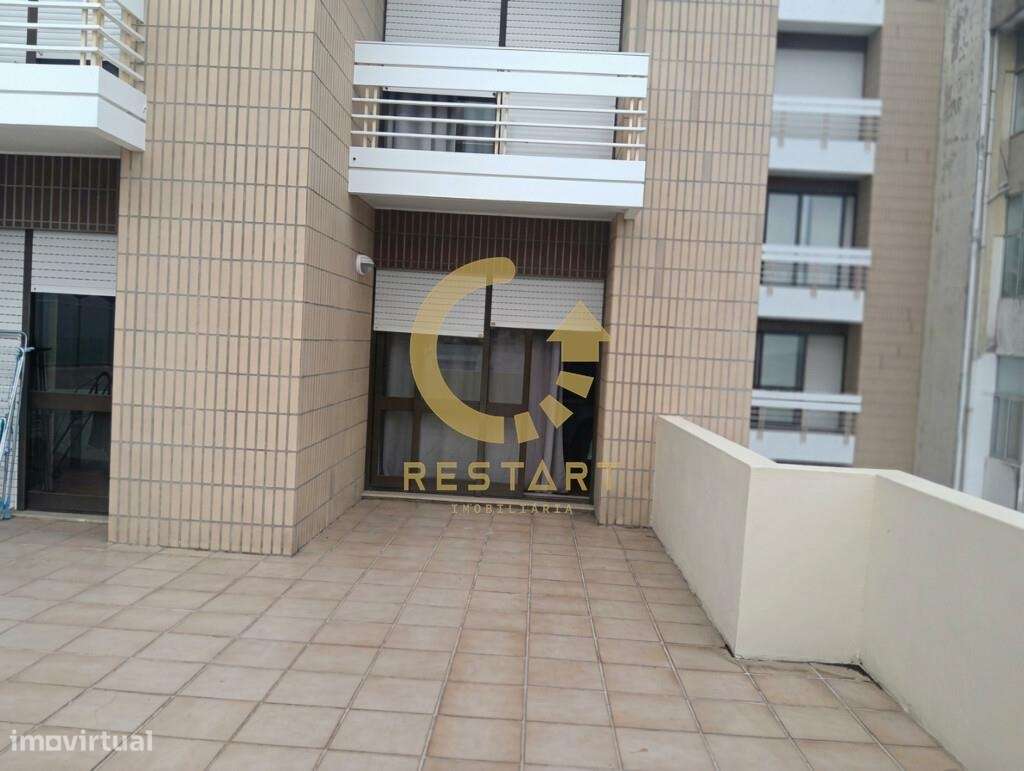 Apartamento T2 com Terraço-14